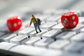 一夜输掉四万血汗钱，广东男子报警反被拘留图片