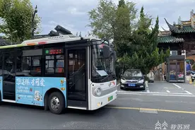 记者观察：运营半月 苏州首条为老龄社区“定制”公交专线运营“划算”吗？图片