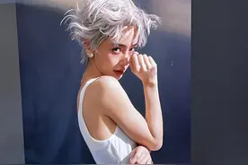瘦成“纸片人”的女明星，前胸后背傻傻分不清，这种身材好看吗？图片