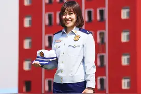 春风和暖，芳华绽放，一起走近消防“女神”图片