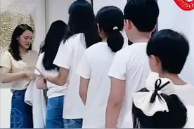 汪汪家：因丈夫基因好，13年连生7个娃，却被质疑孩子不是亲生的图片