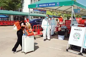 严把防疫关！惠州各大中专（技工）院校学子陆续返校图片