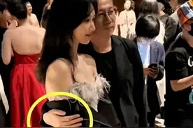 杨紫“陪睡上位”后续：亲密照被扒，赵露思也坐不住了，已取证！图片
