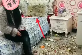 真丢人，女子租房太邋遢，枕头包浆，烟头铺满地，地上有不明液体图片