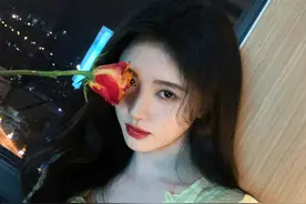 眼妆如果有等级，鞠婧祎的“三角眼妆”一定是天花板，有手就会画图片