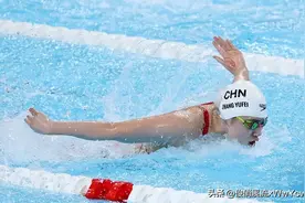 奥运游泳-张雨霏获得女子100米蝶泳铜牌美国选手包揽金银牌图片