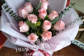 送妈妈生日鲜花，玫瑰、康乃馨和百合花，哪种最适合？图片