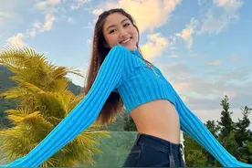 香港知名男星18岁女儿宣布出道！身高达1.8米，一双大长腿抢镜图片