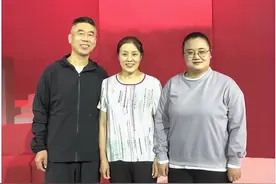 96年，东北女孩和北京男孩相伴一年，女孩苦寻12年：你还记得我呀图片