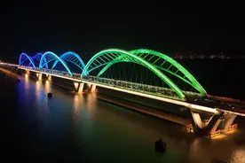 夜幕下的九堡大桥，流光溢彩！图片