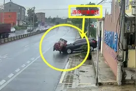 又是三轮车，被撞还要负全责！图片