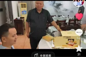 失联弟弟回家，3兄弟同框惊人相似，29年血缘纽带难解？图片