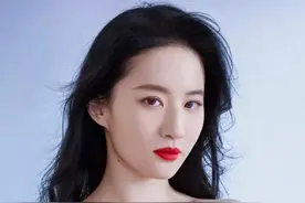 “白富美”刘亦菲：背靠陈金飞身价百亿，却遭杨采钰碰瓷无人敢娶图片
