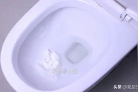 用过的卫生纸，你是丢进垃圾桶里的，还是直接扔进马桶冲掉的？图片