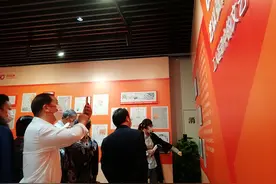 1938年上海民众街头游行合唱《义勇军进行曲》完整版影像资料在沪首发图片