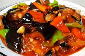 在家做红烧茄子，记住这一步，不用过油，简单又好吃，比吃肉都香图片
