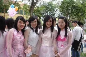 越南美女太多十分愁嫁？其实多出来的都是老太太图片