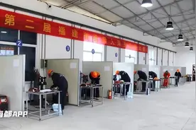 电光火石！泉州上演机器人焊接大比拼图片