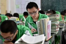 班主任坦言：数学成绩好的学生，往往有3个共同点，不只因为智商图片