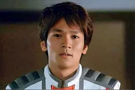 迪迦饰演者确诊新冠，肌肉松弛显老态，网友：没想到光也会中招图片