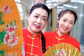 老有所学 幸福感满满图片