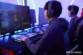 从娱乐到竞赛：电竞选手的场外人生图片