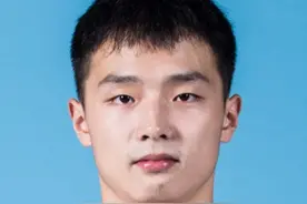 空有满腔热血，这几位CBA球员啥时候才能学会用脑打球？图片