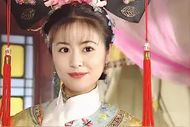 明明是同一个演员，可在续集里像换了张脸，令妃颜值前后变化好大图片