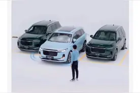 理想汽车上线“直线召唤功能”，用户可车外控制车辆前进后退图片