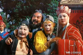 六小龄童和杨洁恩怨始末：杨洁追悼会上，六小龄童宣传自己的新片图片