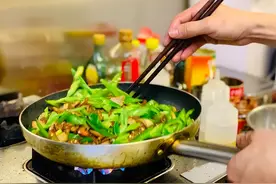 “鱼不蒜，牛不韭，肉不姜”是什么意思？或许很多人理解错了图片