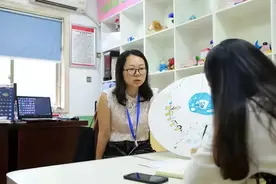 8岁丧父的小女孩、晚年失独的母亲…他们如何帮这些逝者亲属疗愈哀伤？图片