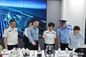 厦门边检总站一行到古雷开发区调研图片