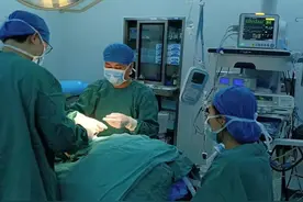 6岁女孩反复发热、腹痛，竟是因为患有先天性胆总管囊肿图片