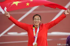 世界冠军冯彬：十年铁饼无人晓，一朝国粹天下知，网友：征服外网图片