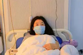 大三女学生宿舍产子让人惊讶，顺产9斤宝宝，竟不是第一胎了图片