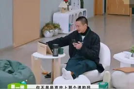 周一围罕见公开和朱丹秀恩爱，对女儿满面慈爱，击碎婚姻里的传闻图片