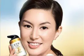 “玉兰油女神”丹尼尔：女儿11岁了，和富豪老公离婚后开菜馆图片