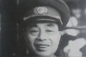 怀孕女红军与丈夫失联，被地主霸占，25年后才知：他已成开国高官图片