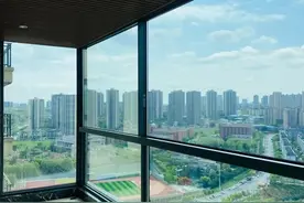 为什么高楼层不建议用推拉窗来封阳台呢？图片