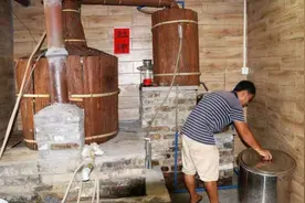 为何农村“自酿白酒”没人喝了？以前备受追捧，如今却声名狼藉图片