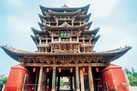 万荣飞云楼：被誉为“中华第一木楼”图片