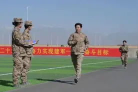 破纪录的女兵，曾四次报名参军图片