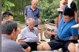 你以为玩的是扑克，其实是潍坊保皇的策略博弈图片