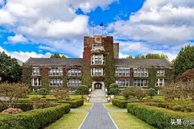 多位高校教师晒工资待遇 不同地区待遇有一定差距图片