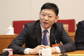 江苏丹阳走出一位富豪：打造高端刀具领先企业，身家35亿图片