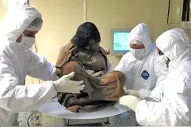 6700米山顶惊现冰冻少女，历经500年容颜未变，怪异死相揭露身份图片