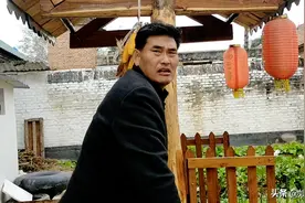 一篇“大衣哥七问陈亚男”的文章，揭露了诸多不为人知的事图片