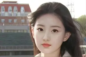 我女儿两岁时，左右眼角长了颗粒，去市医院，医生说可能是肿瘤图片