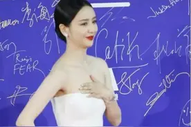 本想力压全场，结果落荒而逃，这些明星的红毯秀真是既尴尬又好笑图片